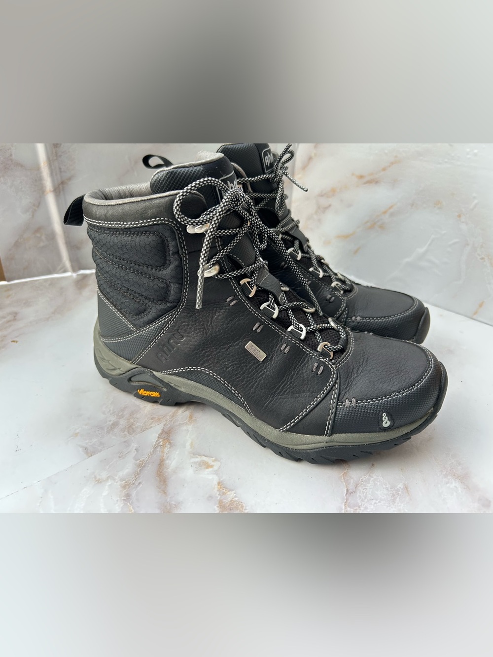 Ahnu Montara III eVent Waterproof Hiking Boots Black Leather Women's Size 8.5